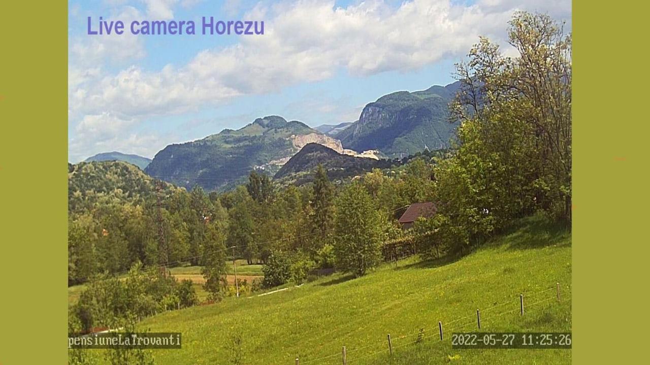 La Trovantzi Horezu Esterno foto